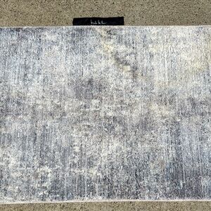 Nicole Miller Textured Gray Rug NWT